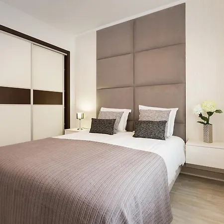 D_loft Downtown Apartment *